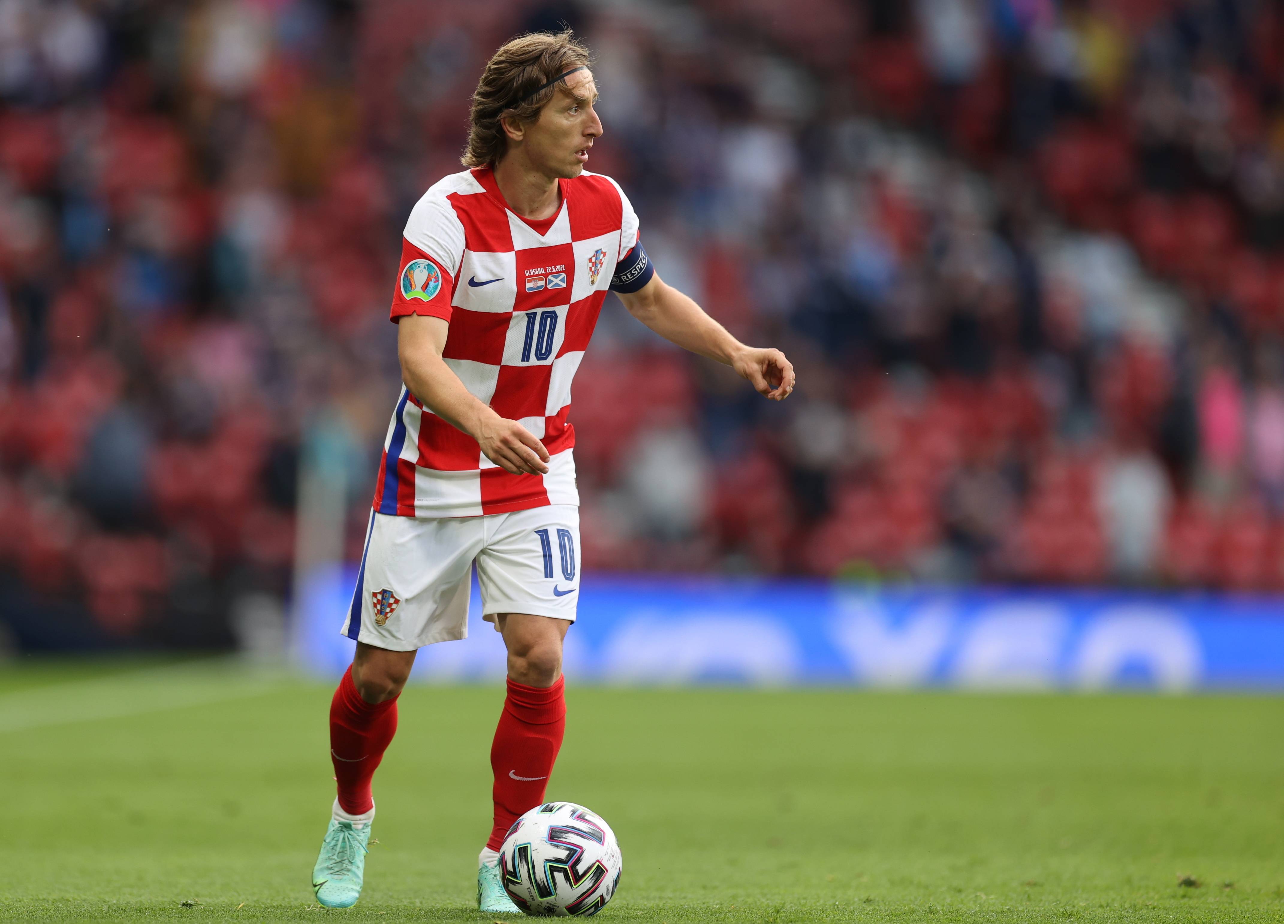 职业选手的资金隔离：绝对不把博弈本金与生活费混在一起的铁律。（职业选手的资金管理铁律：博弈本金与生活费必须分离）